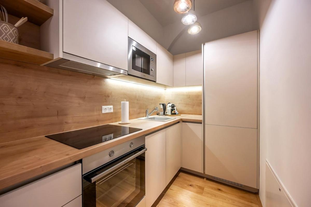 Luxe Apartment *